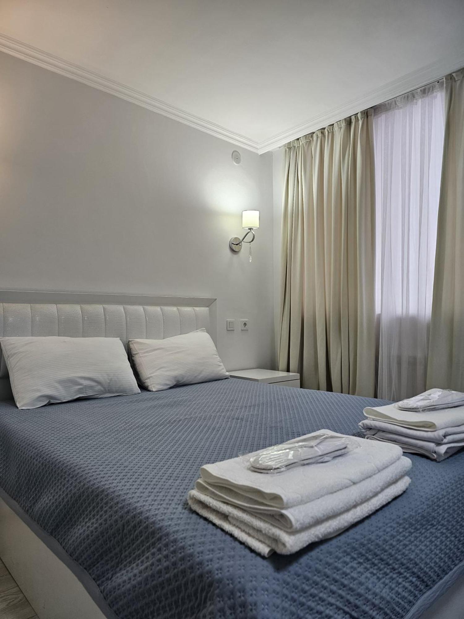Yassy Hotel,