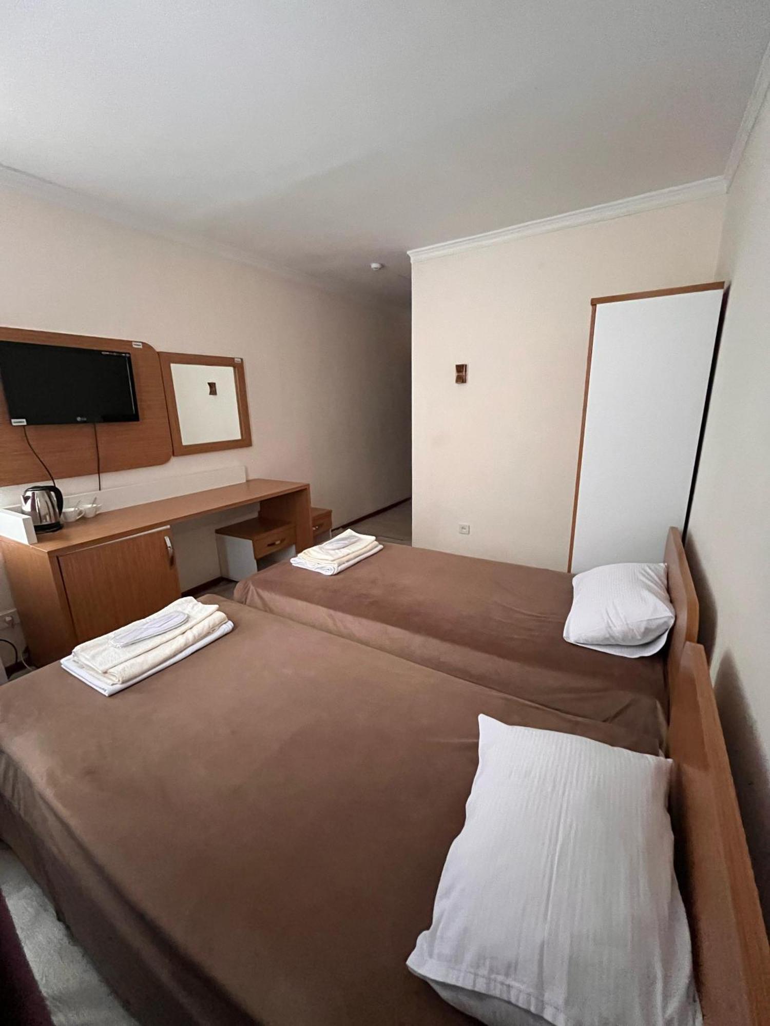 Yassy Hotel, Turkistan